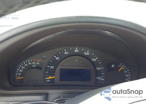 2003 Mercedes-Benz C 240 z USA, uszkodzony, nr VIN WDBRF81J13F404291